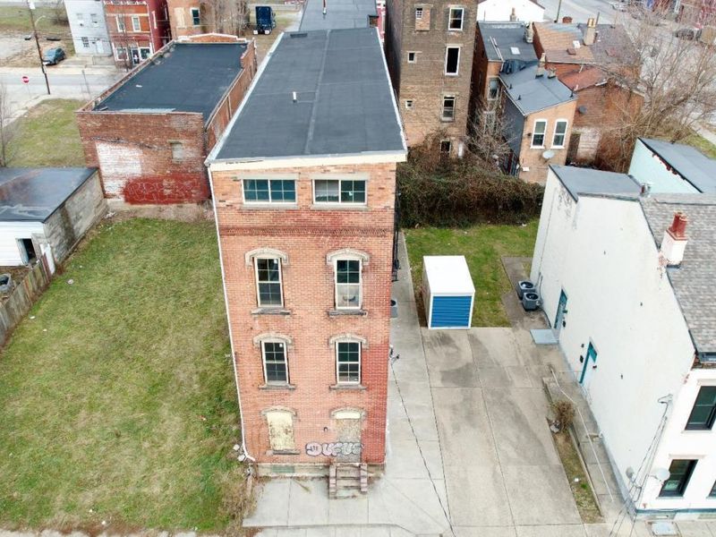 818 Livingston Street, Cincinnati, OH 45214 Photo 3