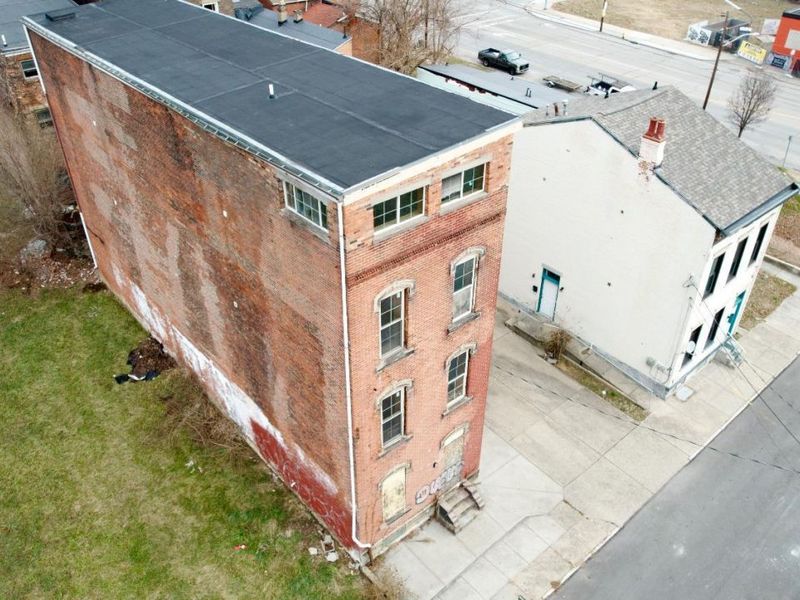 818 Livingston Street, Cincinnati, OH 45214 Photo 4