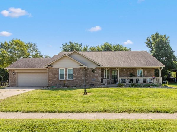 909 N Shore Boulevard , Franklin, IN 46131