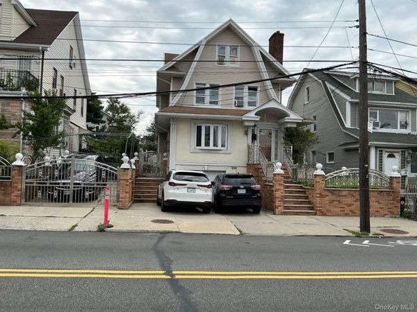84-61 Parson Blvd , Jamaica, NY 11432