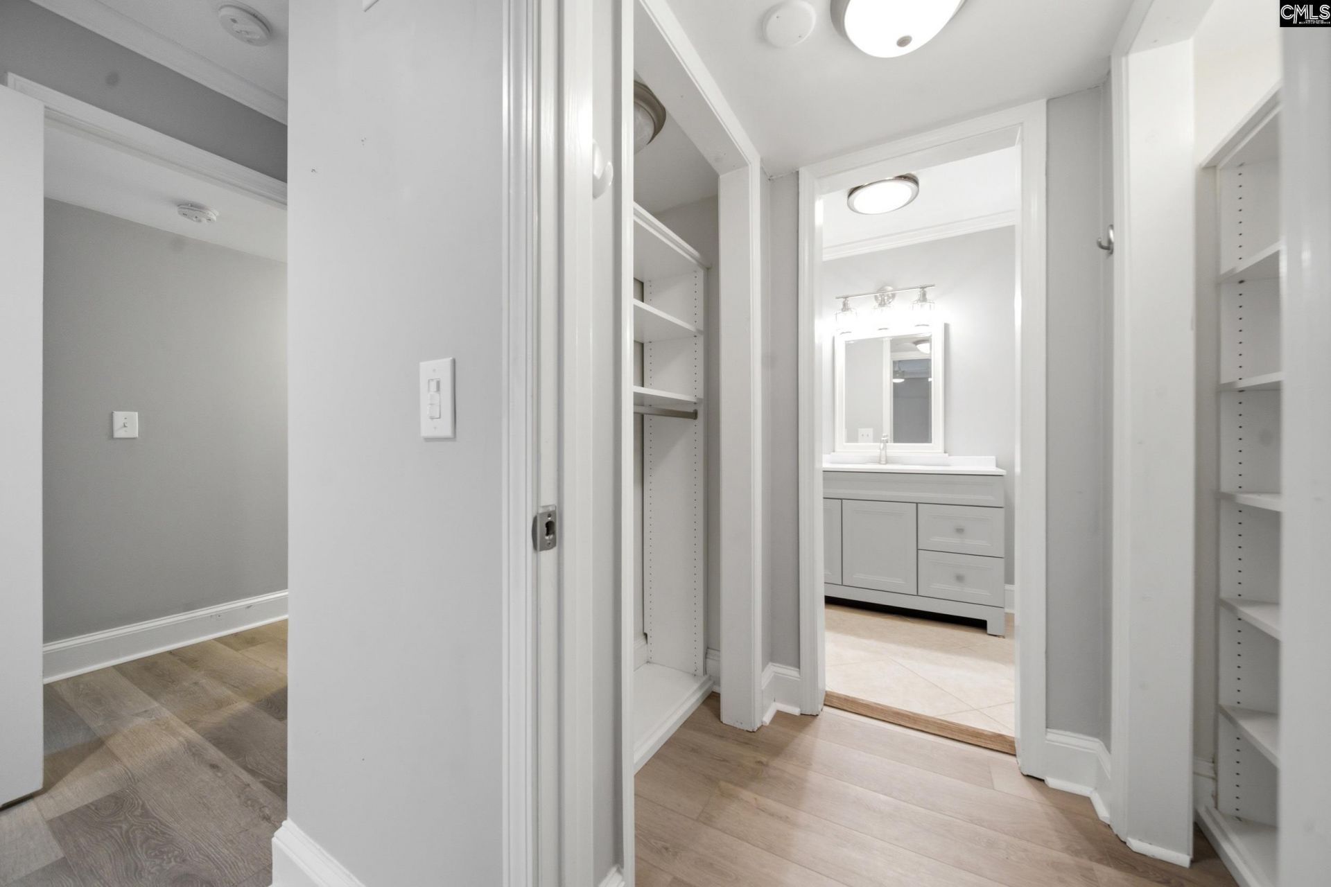 238 Shoreline Drive  Photo 15