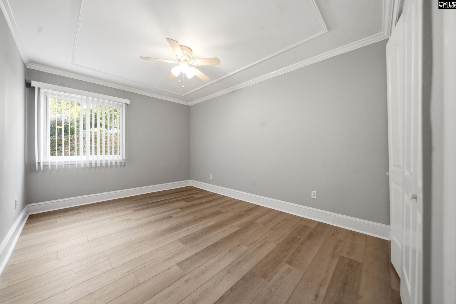 238 Shoreline Drive  Photo 17