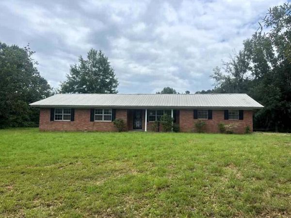 470 McGregor Chapel Road, Pontotoc, MS 38863