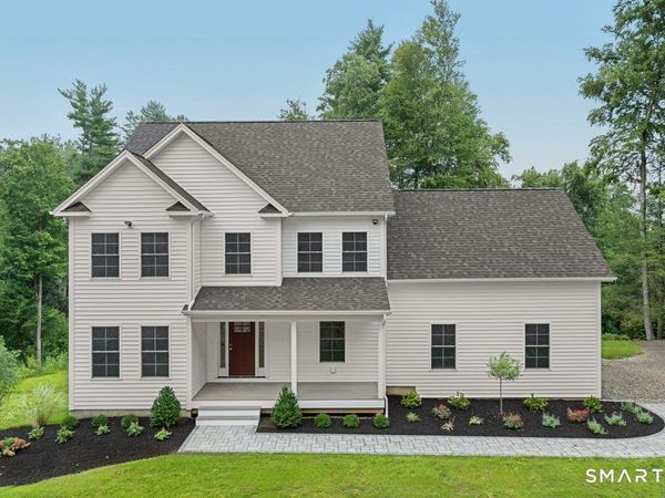 9 Beechwood, Newtown, CT 06482