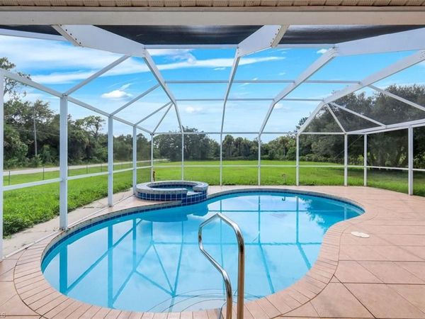 1795 Desoto BLVD S, NAPLES, FL 34117
