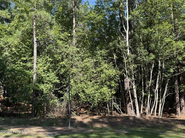 7657 Main Street , West End, NC 27376