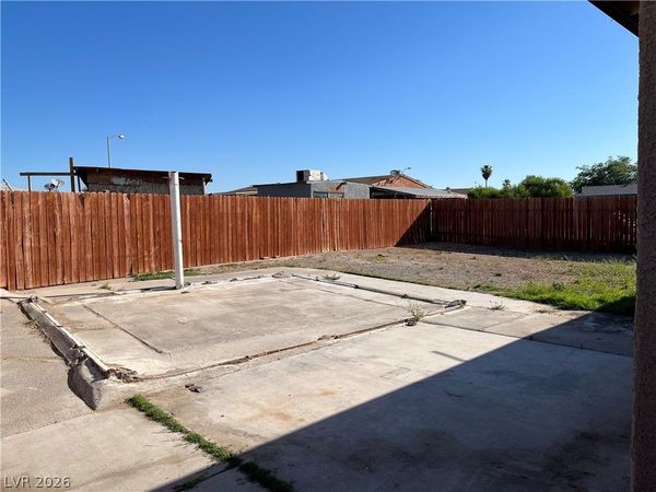 3848 E Cartier Avenue, Las Vegas, NV 89115