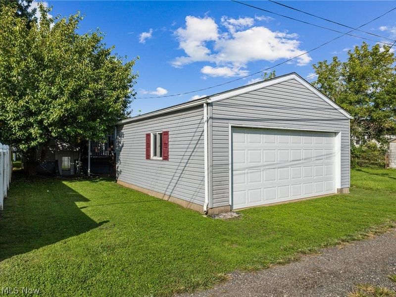 226 W 42nd Street, Shadyside, OH 43947 Photo 22