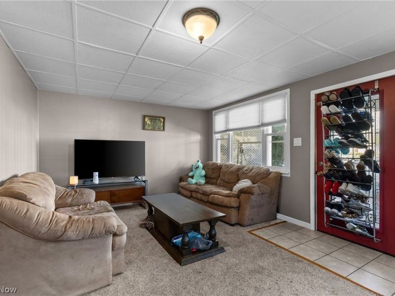 226 W 42nd Street, Shadyside, OH 43947 Photo 4