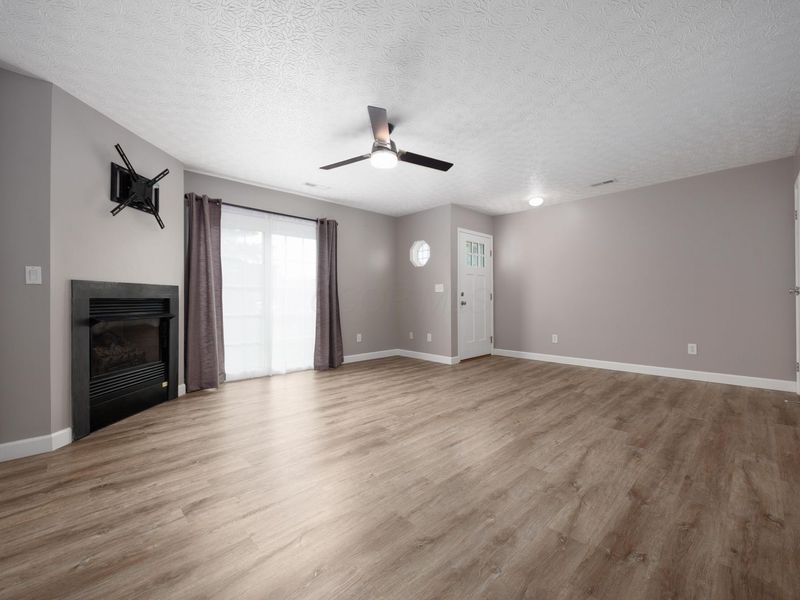 4667 Hobson Drive, Unit 11E, Columbus, OH 43228 Photo 11