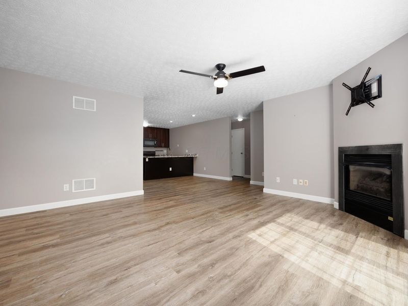 4667 Hobson Drive, Unit 11E, Columbus, OH 43228 Photo 13