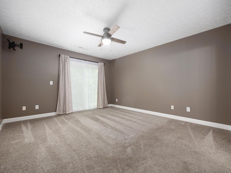 4667 Hobson Drive, Unit 11E, Columbus, OH 43228 Photo 21