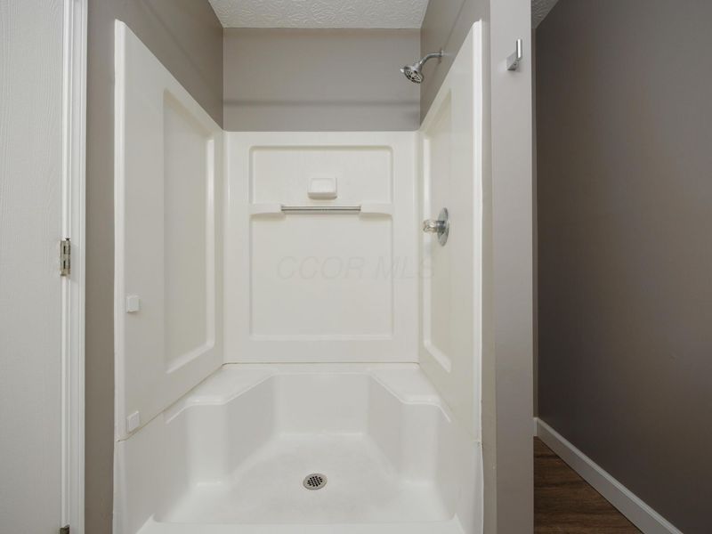 4667 Hobson Drive, Unit 11E, Columbus, OH 43228 Photo 23