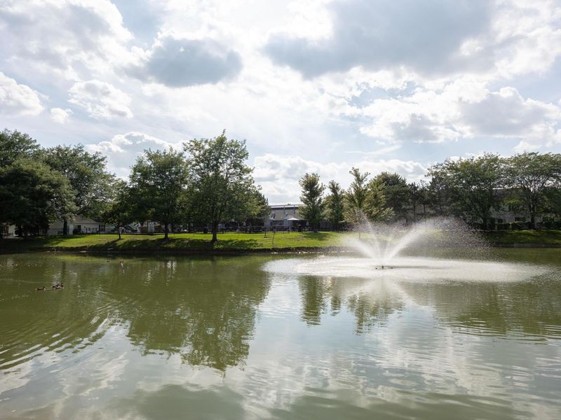 4667 Hobson Drive, Unit 11E, Columbus, OH 43228 Photo 32