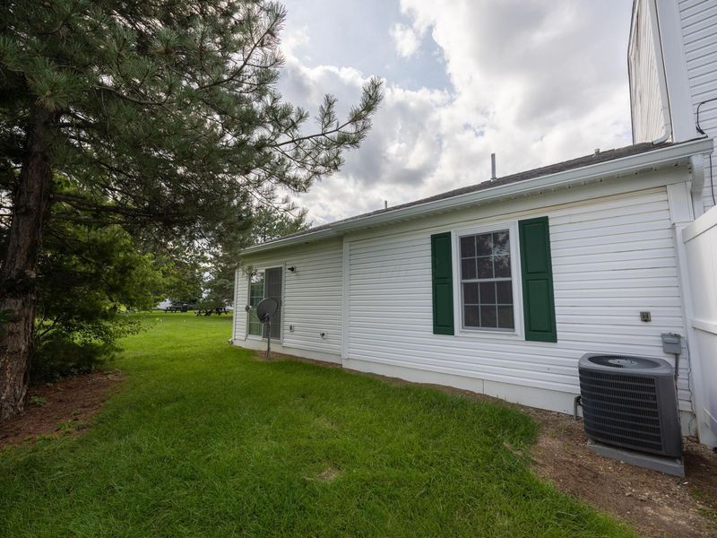 4667 Hobson Drive, Unit 11E, Columbus, OH 43228 Photo 5