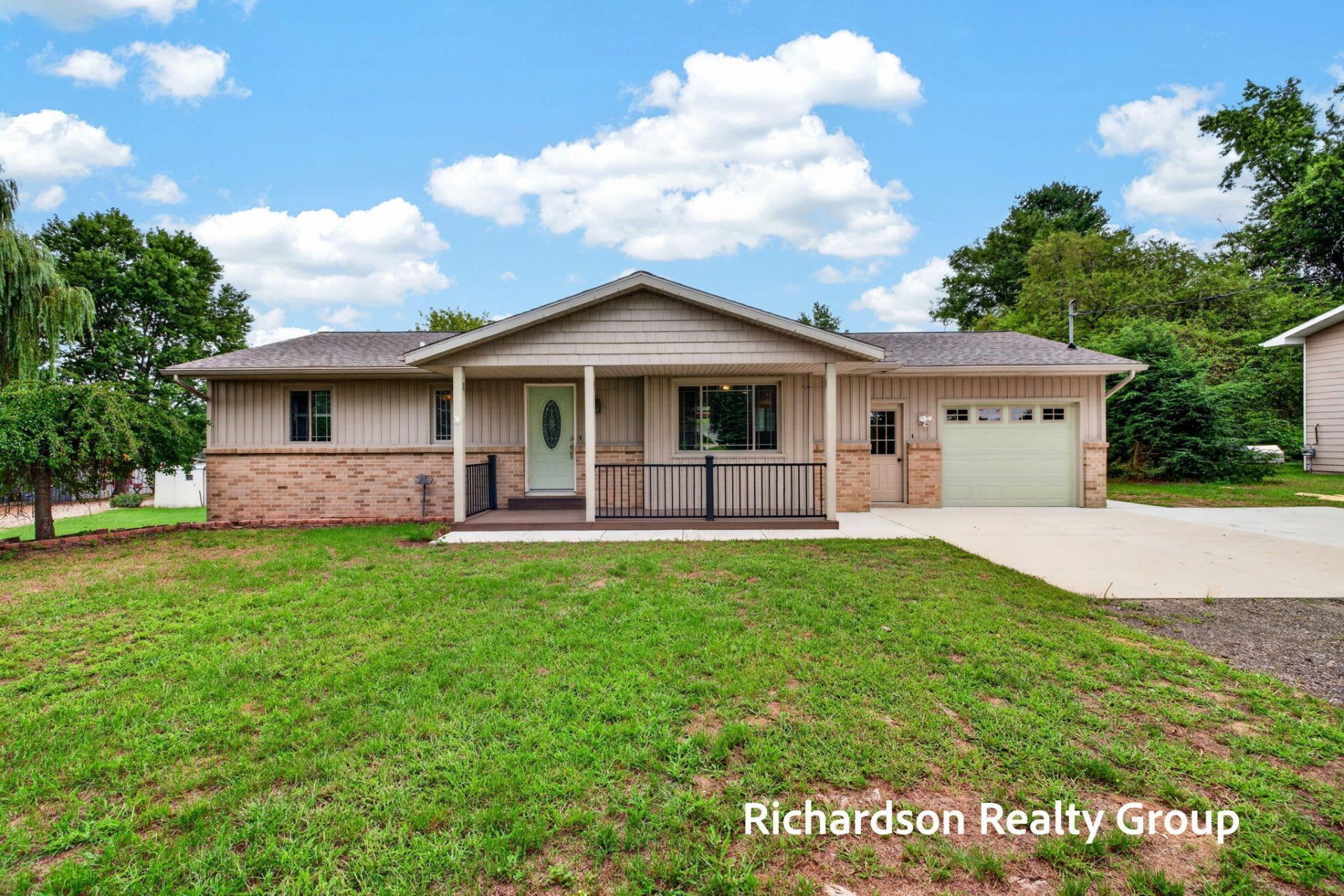 14990 Coalter Avenue Nw, Kent City, MI 49330 Main Photo