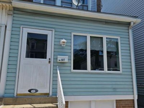 607 HUNTER STREET, GLOUCESTER CITY, NJ 08030