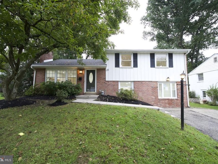125 W Thompson Avenue, Springfield, PA 19064 Main Photo