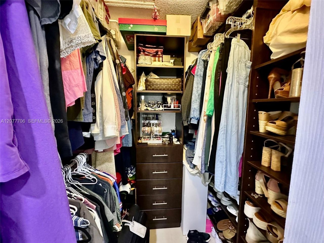 9021 NW 150th Ter, Miami Lakes, FL 33018 Photo