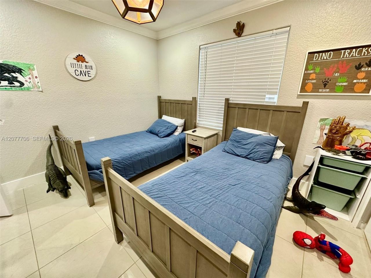 9021 NW 150th Ter, Miami Lakes, FL 33018 Photo