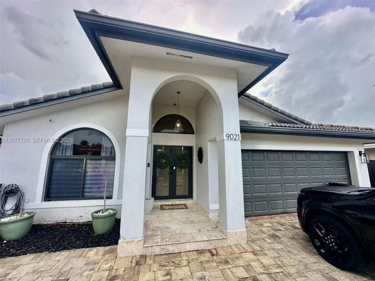 9021 NW 150th Ter, Miami Lakes, FL 33018 Photo
