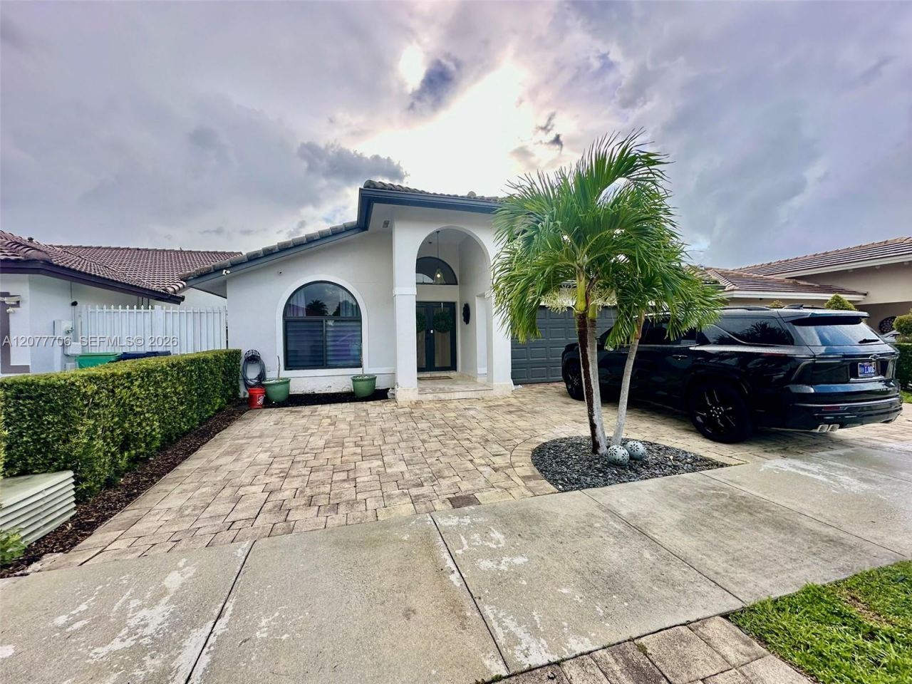 9021 NW 150th Ter, Miami Lakes, FL 33018 Photo