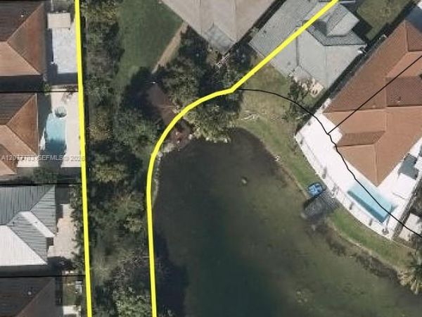 7920 SW 163rd Pl , Miami, FL 33193