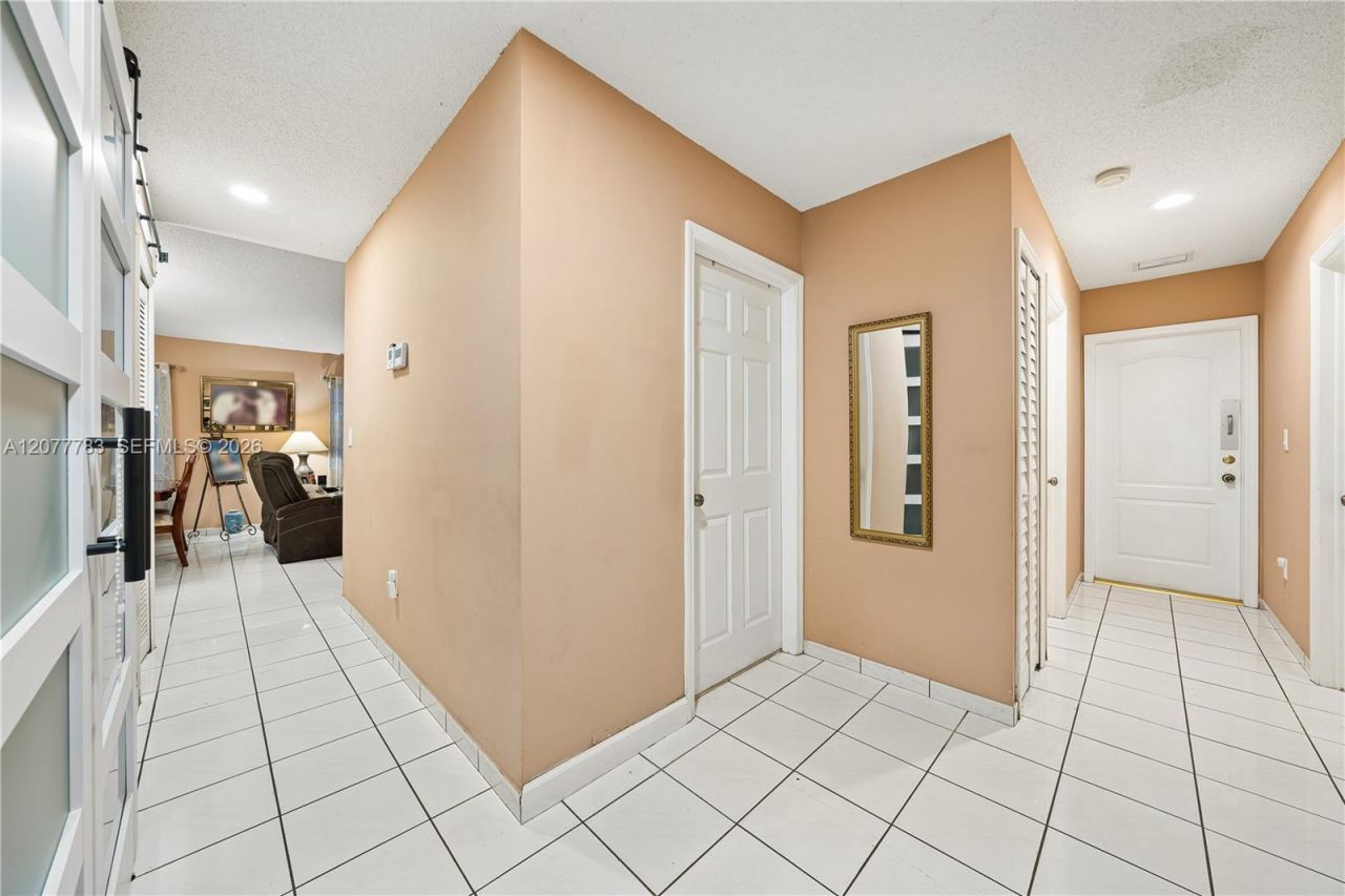 7920 SW 163rd Pl , Miami, FL 33193 Photo