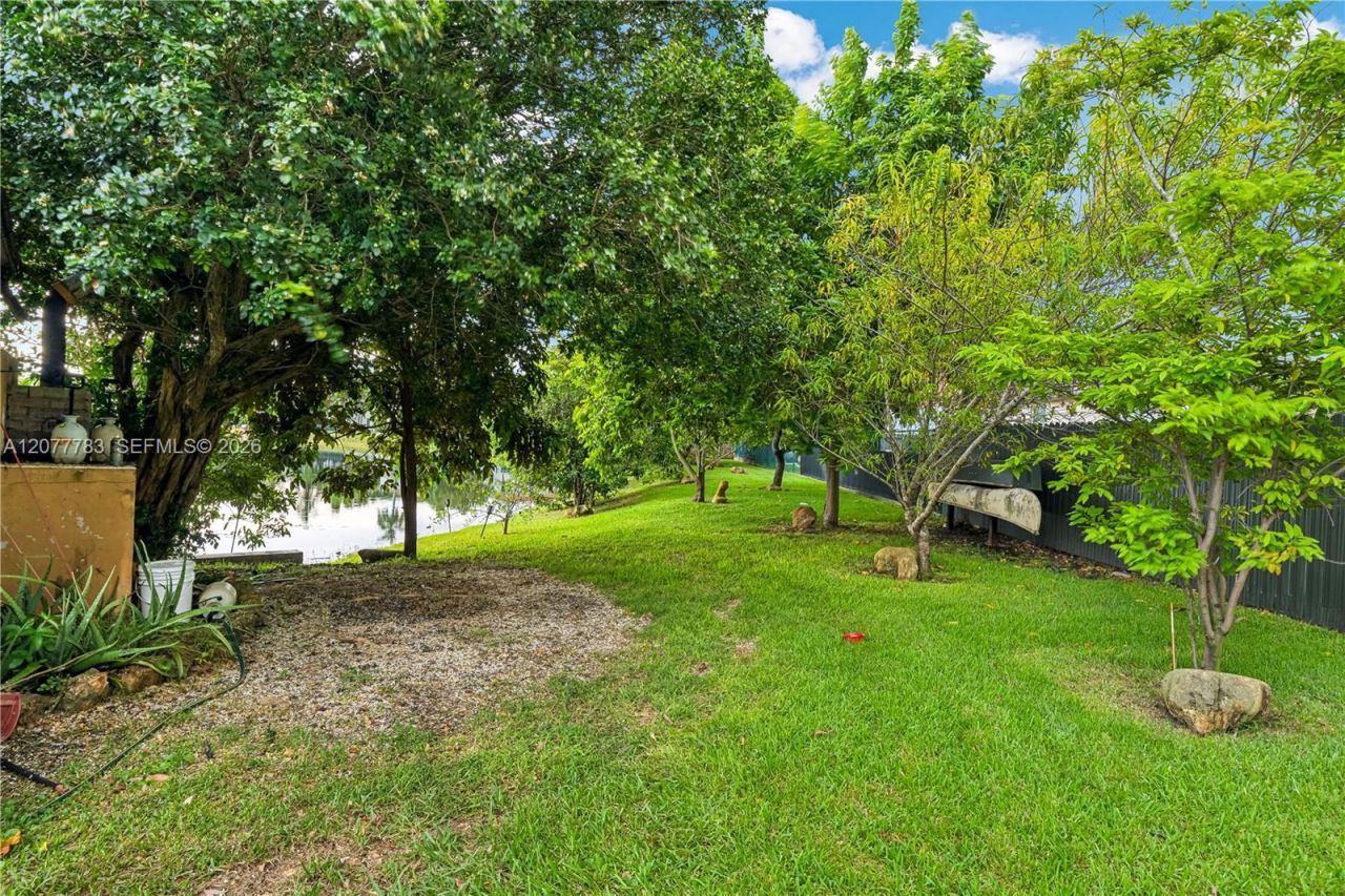 7920 SW 163rd Pl , Miami, FL 33193 Photo