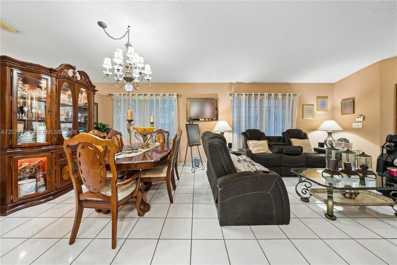 7920 SW 163rd Pl , Miami, FL 33193 Photo