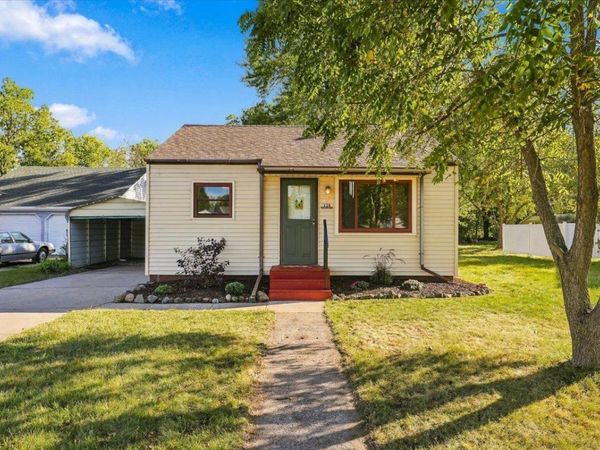 124 W 6th Street, New Richmond, WI 54017