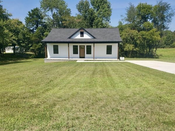 122 Old Franklin Road , Scottsville, KY 42164
