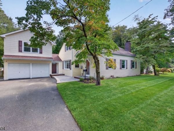 2090 Raritan Rd, Scotch Plains, NJ 07076