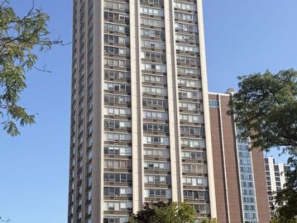 70 W Burton Place , Unit 2401, Chicago, IL 60610