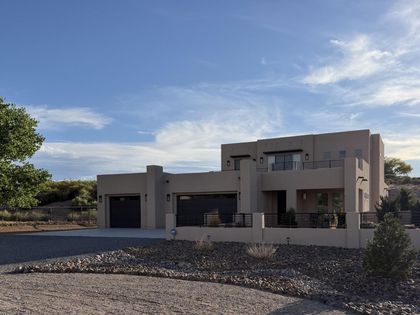 90 Camino De Claudio Corrales, NM 87048