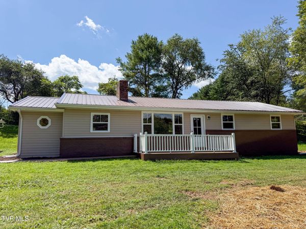 240 Crestwood Drive, Mountain City, TN 37683