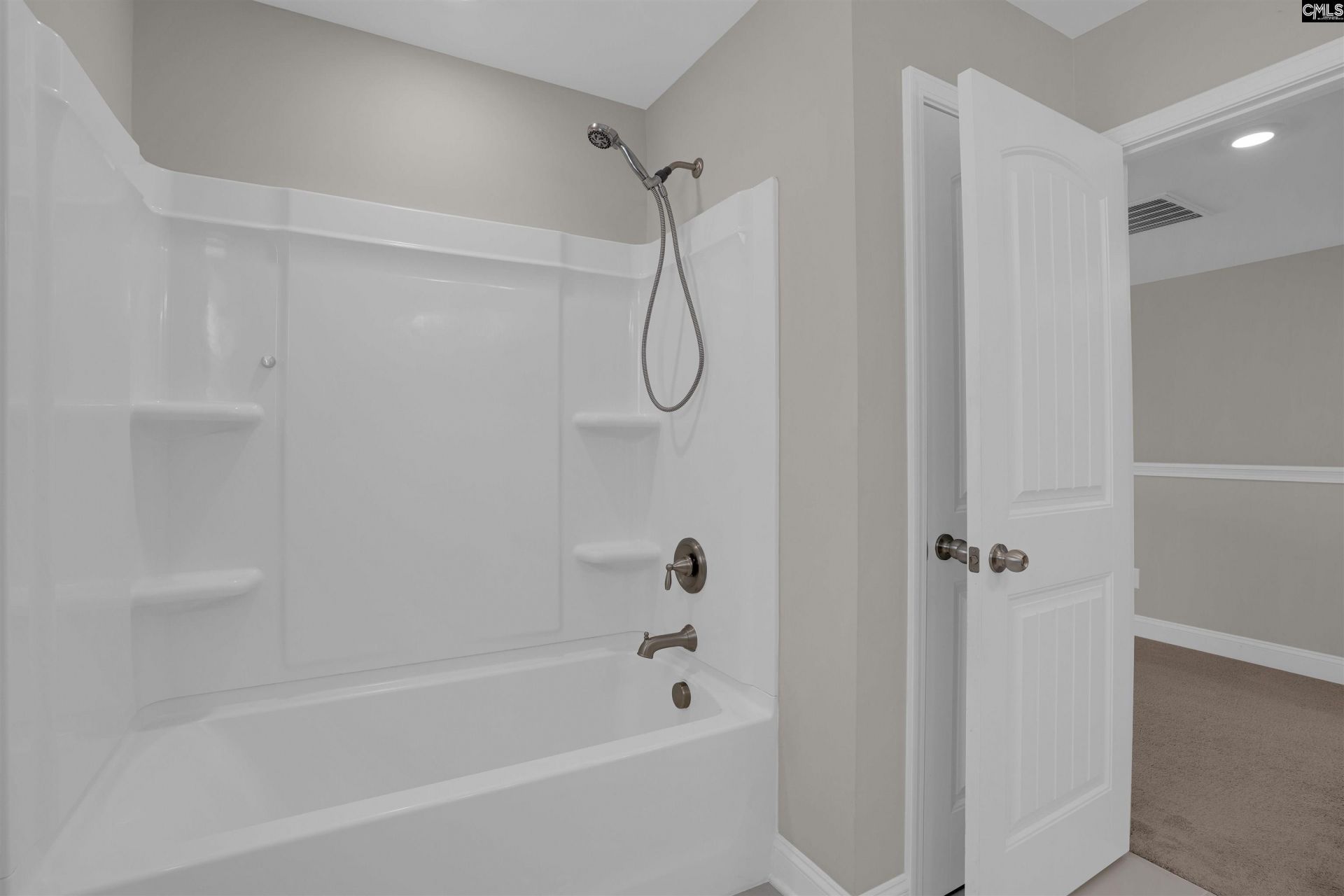 313 Landover Road Photo 37