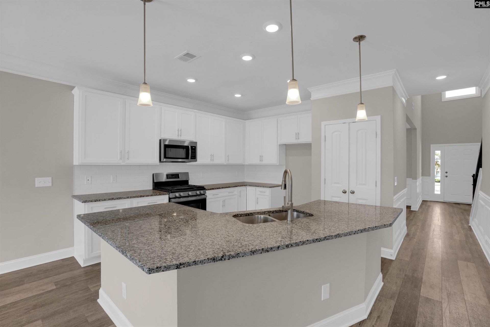313 Landover Road Photo 8