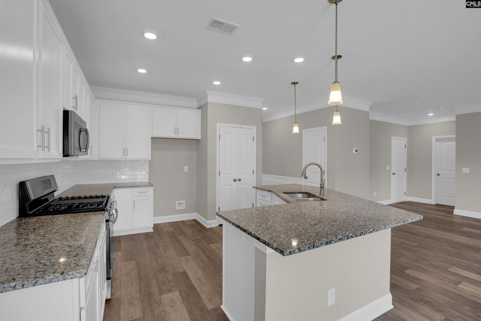 313 Landover Road Photo 9