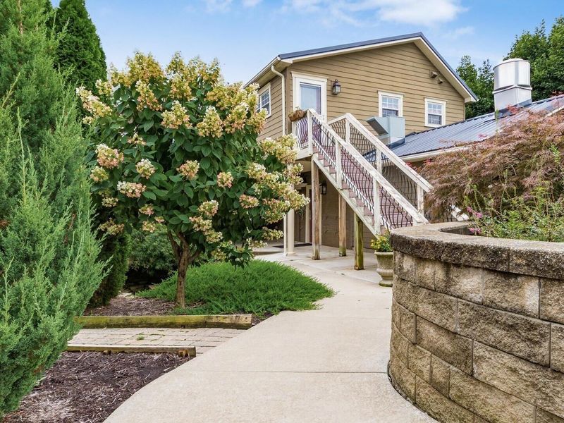120 W Main Street, Somerset, OH 43783 Photo 9