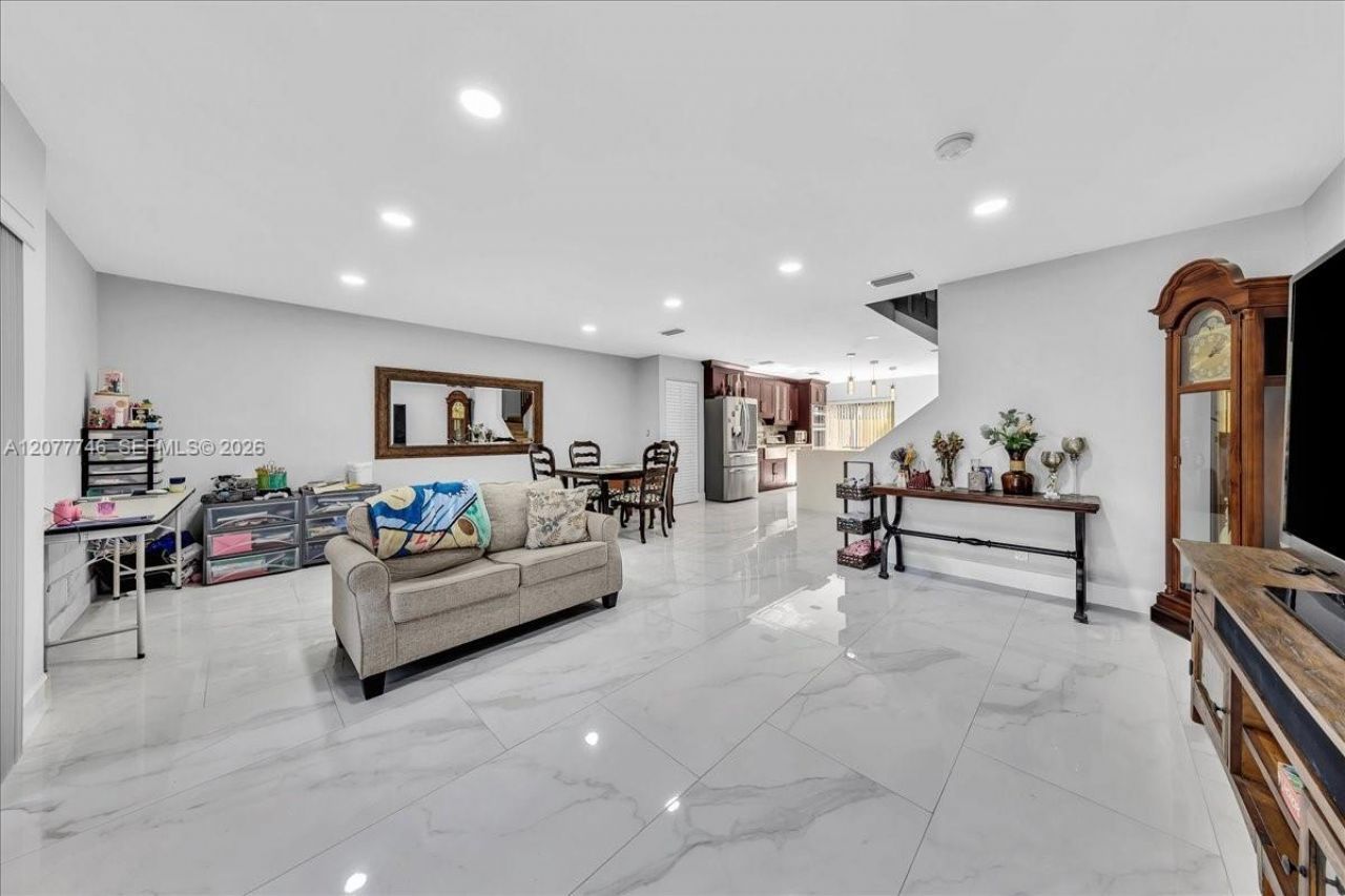 4543 NW 90th Ave , Sunrise, FL 33351 Photo
