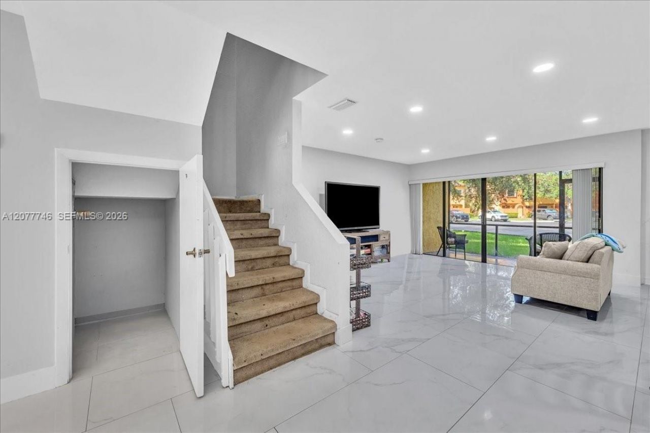 4543 NW 90th Ave , Sunrise, FL 33351 Photo