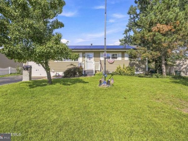 401 APPLEGATE AVENUE , TOMS RIVER, NJ 08757