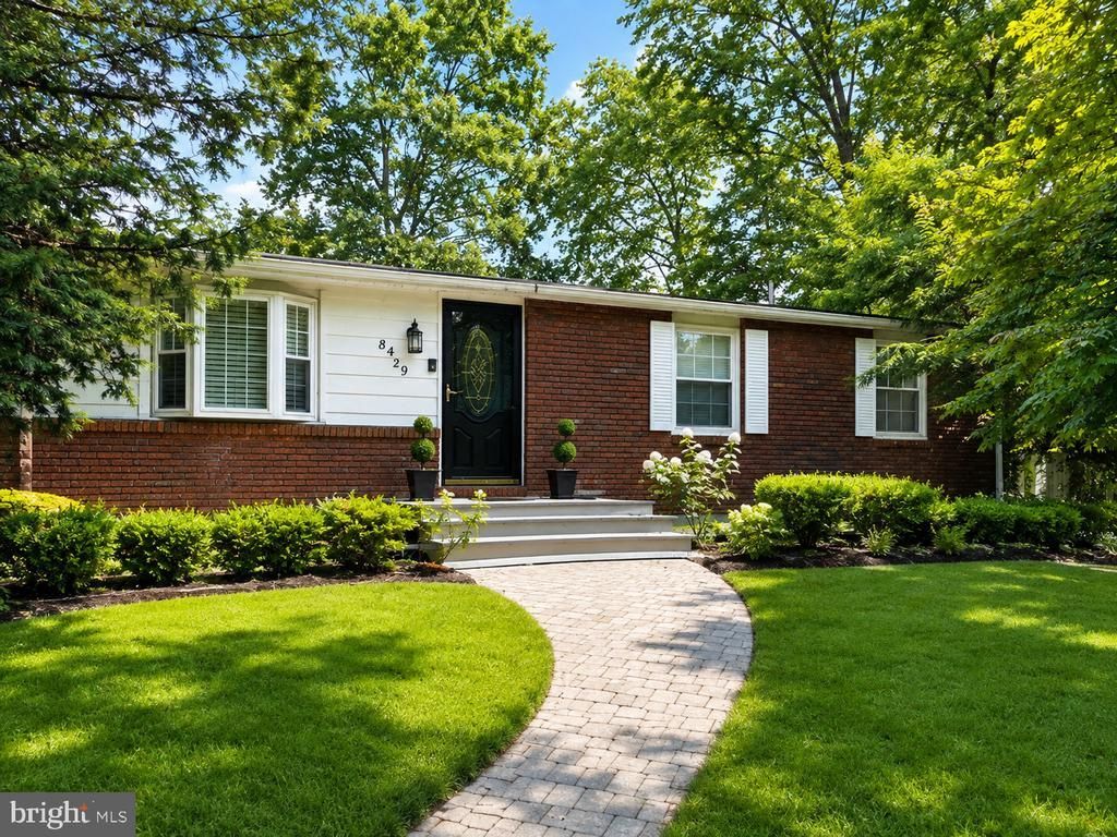 8429 LOCKWOOD ROAD, PASADENA, MD 21122