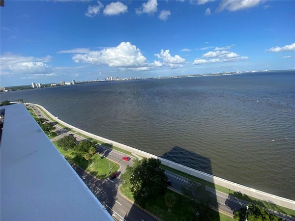 4015 BAYSHORE, Unit 17A, TAMPA, FL 33611