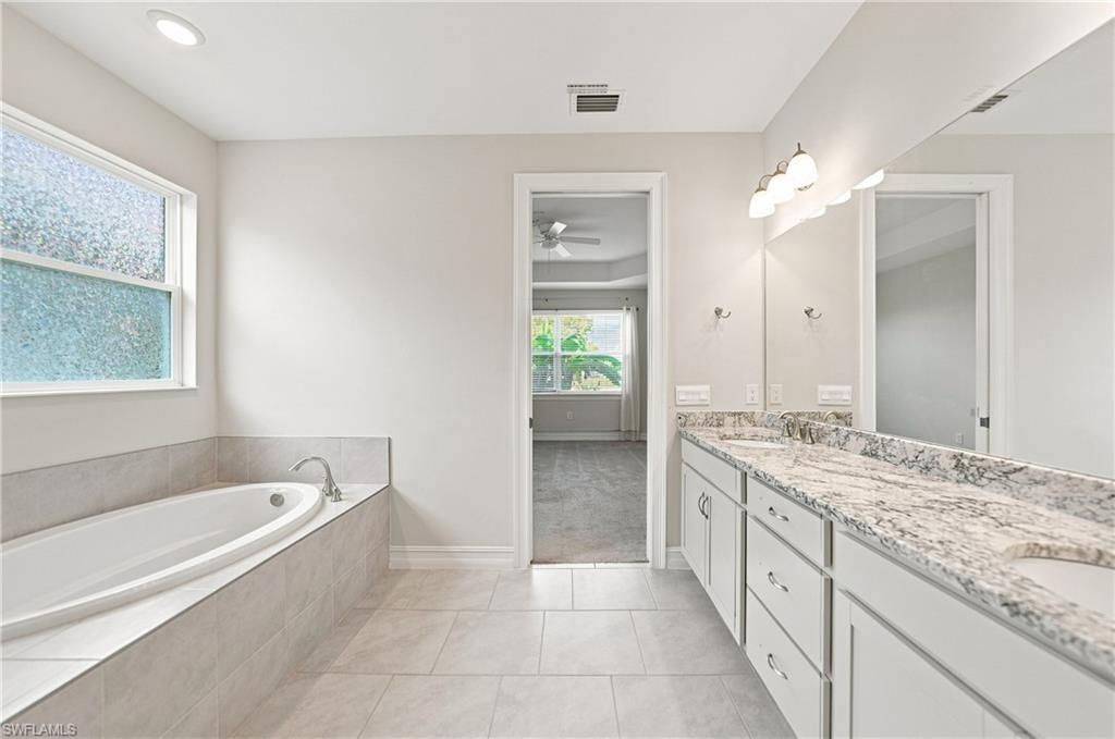 719 Heather Lake Ave , Cape Coral, FL 33993 Photo
