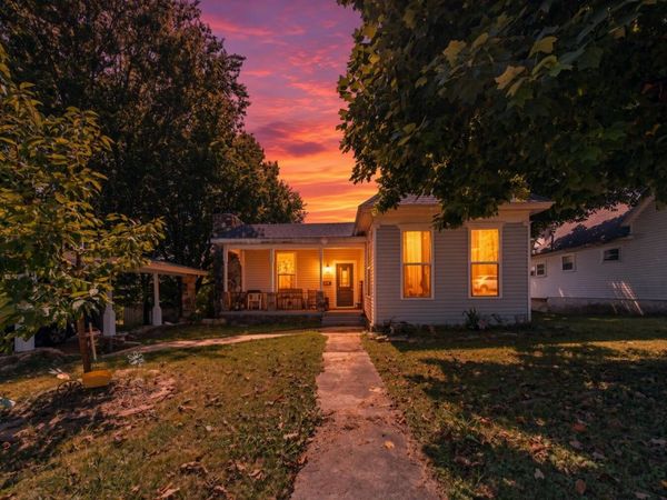 213 Arch Street , Thayer, MO 65791