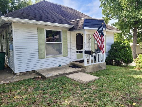 611 Spruce Street , Thayer, MO 65791