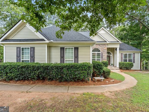 7055 Fletcher Dr, Winston, GA 30187