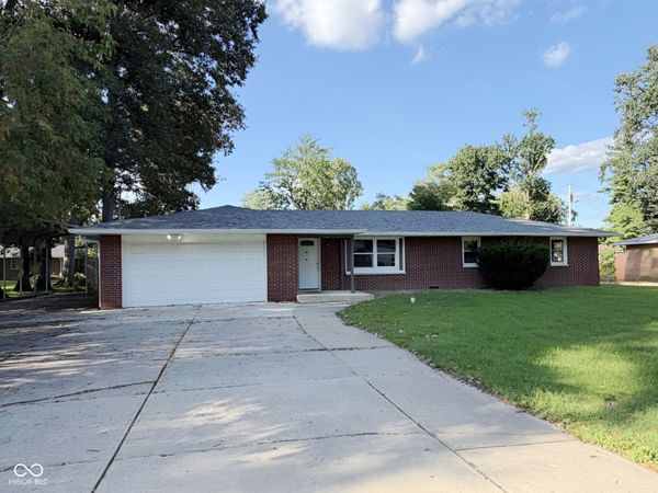 208 Cottonwood Drive, Anderson, IN 46012